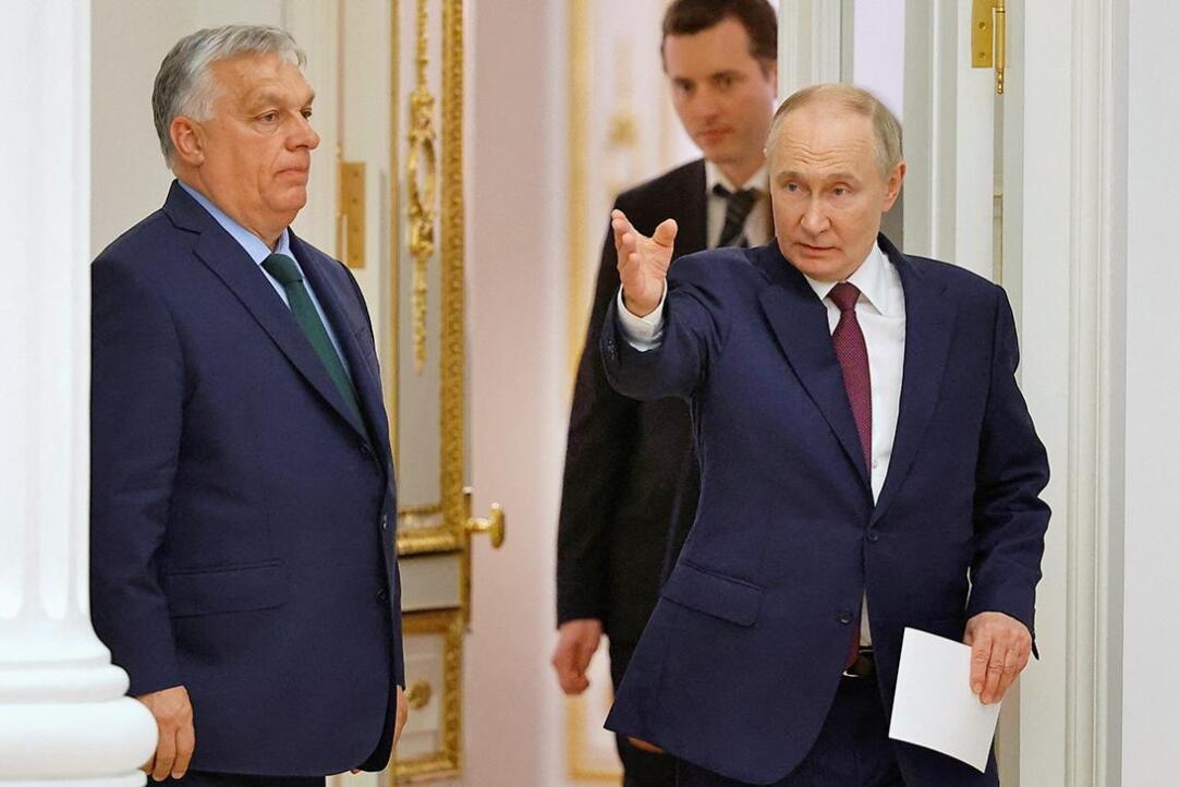 Виктор Орбан и Владимир Путин. Reuters