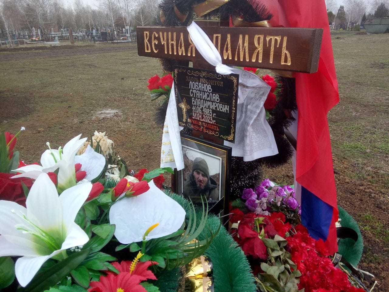 Погибшему бойцу ЧВК Вагнера, судимому за убийство матери, хотят установить памятную доску в Пермском крае