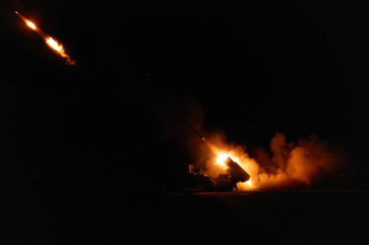 WSJ и NYT: Киев попросил США снять ограничения на использование американского оружия для ударов по военным объектам в РФ