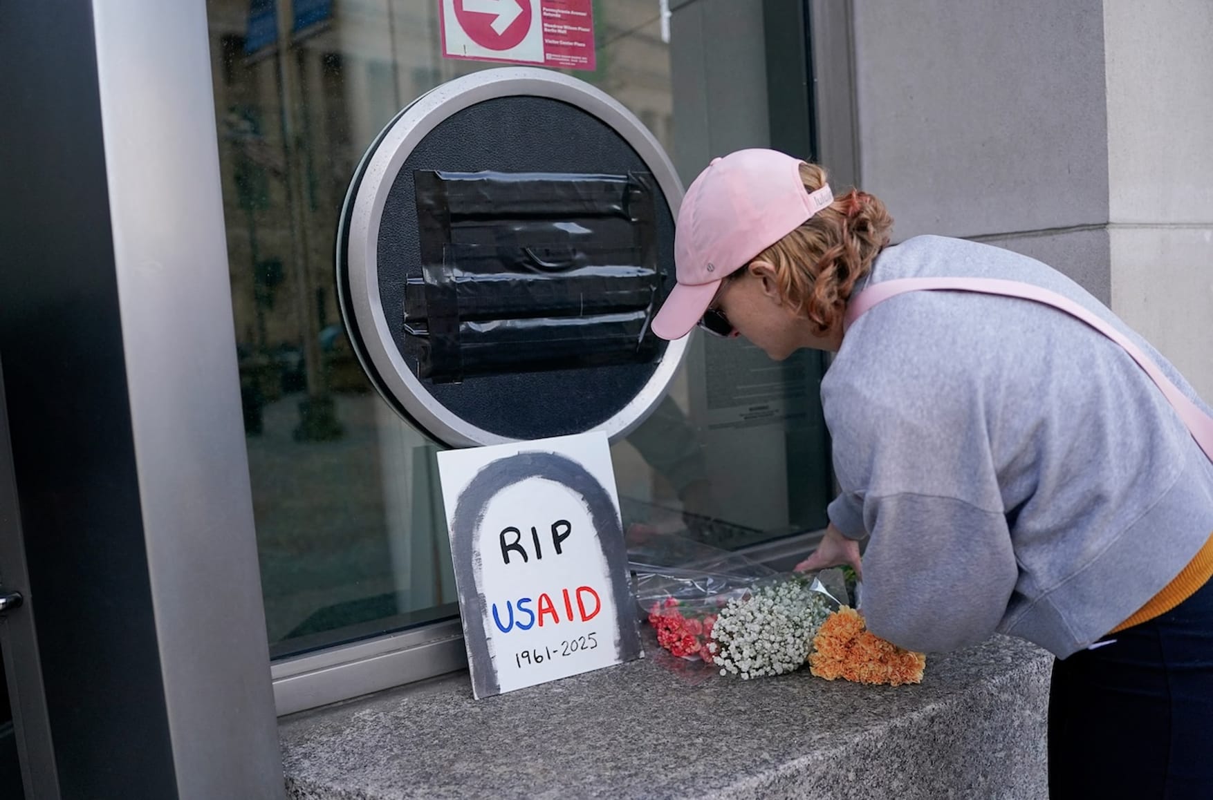 Грантам SOS. Вопреки расхожему мифу, из всех форм финансирования СМИ гранты представляют наименьшую угрозу независимости 