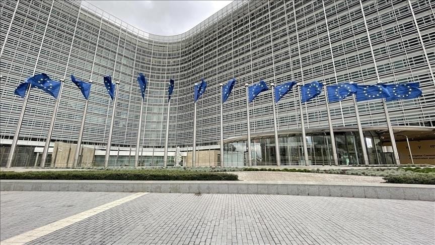 ЕС принял пятый пакет санкций против России, запрещающий ввозить в РФ высокотехнологичную продукцию